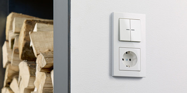 JUNG KNX Taster F 10 bei Schneider Elektrotechnik GmbH in Neuenmarkt